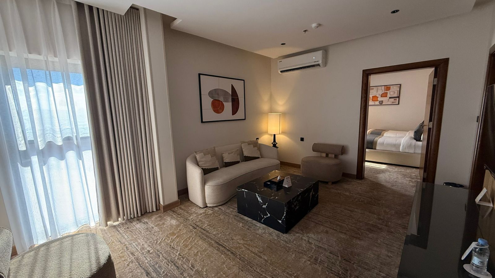 Junior Suite, 2 Twin Beds | Desk, laptop workspace, soundproofing, iron/ironing board