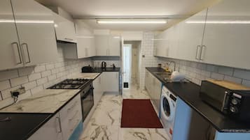 Dụng cụ pha cà phê/trà, ấm điện