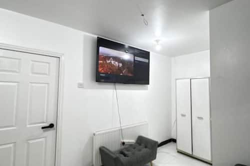 Chambre Triple Standard | Fer et planche à repasser, Wi-Fi gratuit, draps fournis