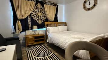 Standard Double Room, 1 Double Bed | Iron/ironing board, free WiFi, bed sheets