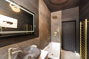 Apartment, City View | Bathroom