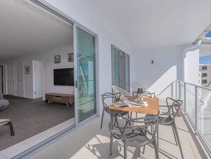 Deluxe Apartment, Pool View | Balcony