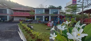 Garden view - Opulence Resort Nagaon Alibaug (Alibag)