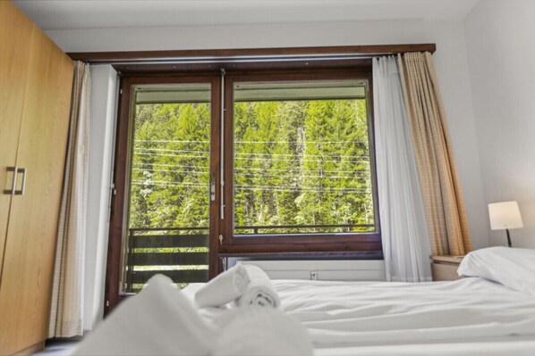 2 Schlafzimmer, Bügeleisen/Bügelbrett, Reisekinderbett, kostenloses WLAN