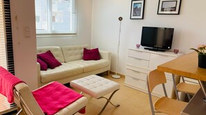 Smart TV - Charming 2-bedroom apartment with WiFi, AC in marvelous Alhama de Murcia (Alhama de Murcia)