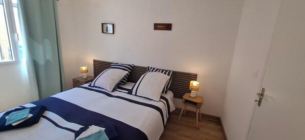 2 sovrum, strykjärn/strykbräda, gratis wi-fi och sängkläder