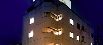 HAPPINESS INN
