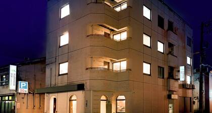HAPPINESS INN