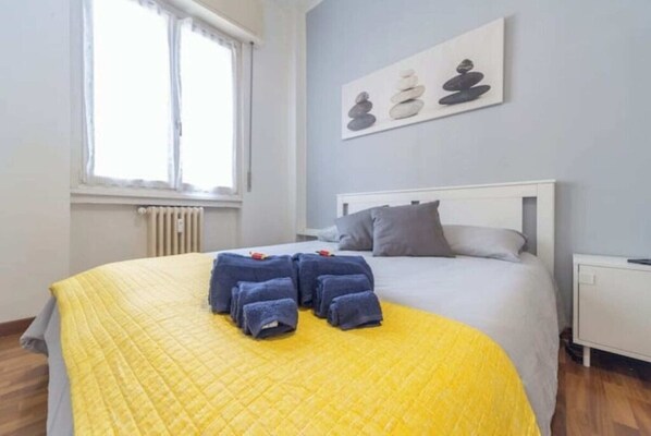 1 bedroom, free WiFi, bed sheets