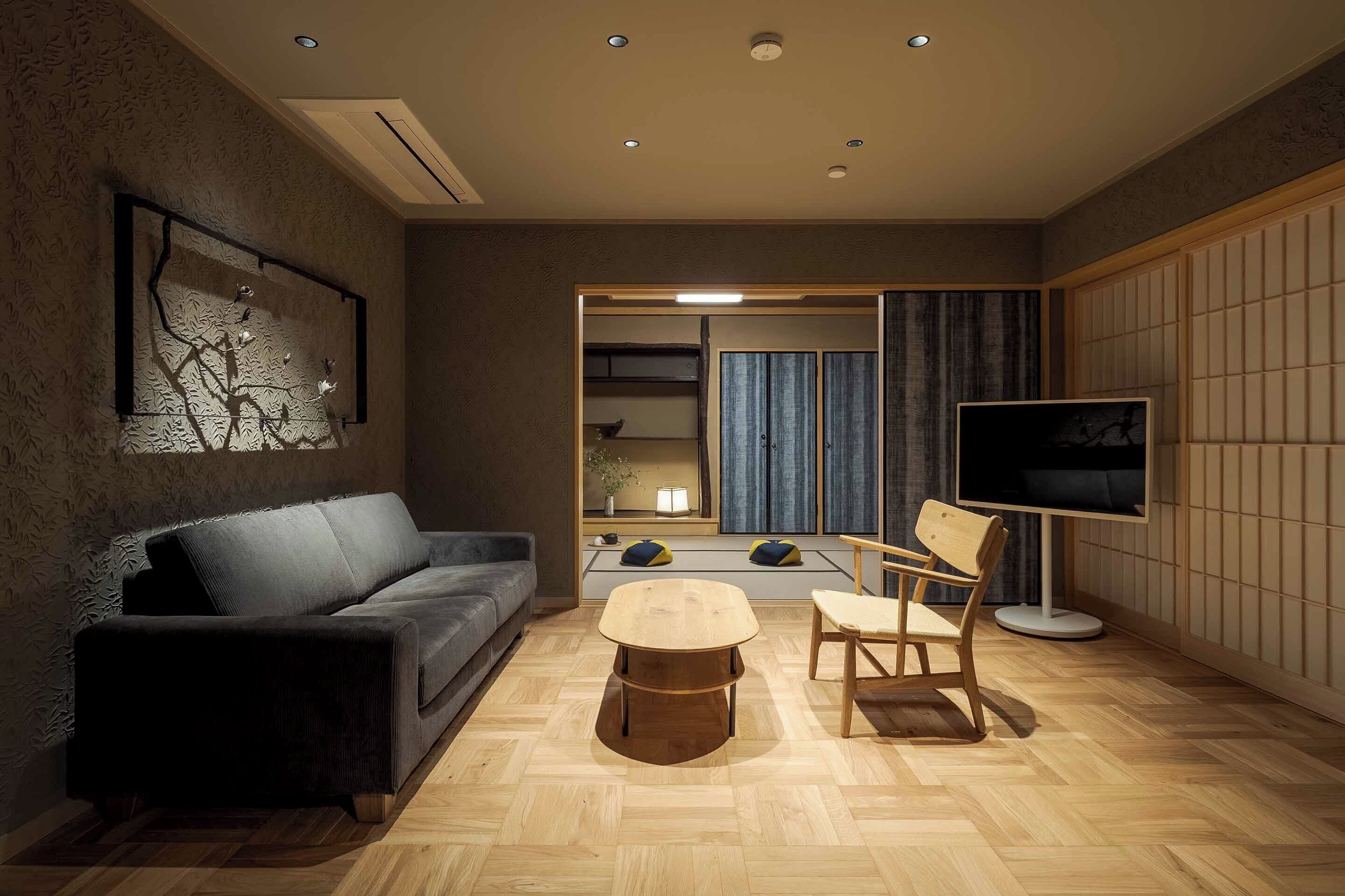 Traditional House, 4 Bedrooms, Kitchen, Garden View | Living area