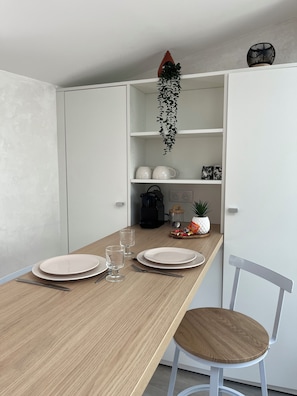 Dining - Cosy studio near train station - Mâcon city center (Mâcon)