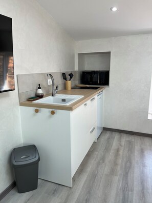 Private kitchen - Cosy studio near train station - Mâcon city center (Mâcon)