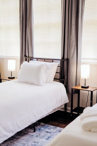 3BR Winona Luxe | Fast WiFi | Pet Friendly