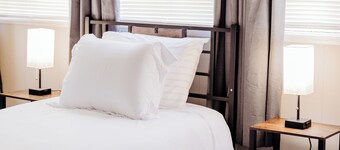 3BR Winona Luxe | Fast WiFi | Pet Friendly