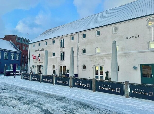 Exterior - Hotel Steenbergs (Nykøbing Mors)