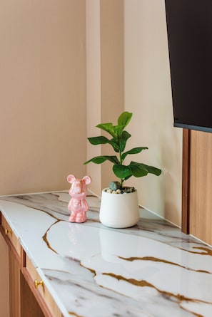 Habitación exclusiva doble | Escritorio, wifi gratis, ropa de cama