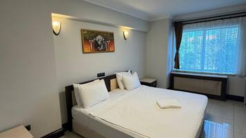 Double Room Single Use, 1 King Bed, City View | In-room safe, desk, laptop workspace, blackout drapes