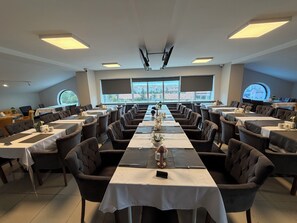 Desayuno buffet incluido todos los días