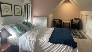 Premium Double Room, Bay View | Premium bedding, individually decorated, individually furnished, desk