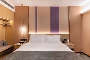 Standard-Einzelzimmer, Stadtblick | Hochwertige Bettwaren, Daunenbettdecken, individuell dekoriert