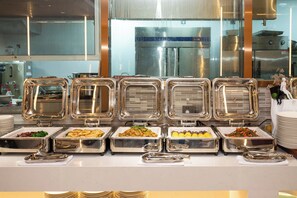Tägliches inbegriffenes Frühstücksbuffet
