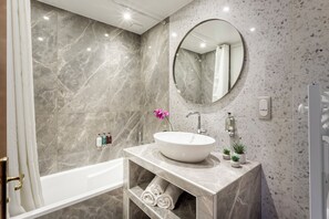 Apartment, City View | Bathroom | Rainfall showerhead, eco-friendly toiletries, hair dryer, towels - Merveil Luxury Suites - Marais - Martin I-II (Paris)