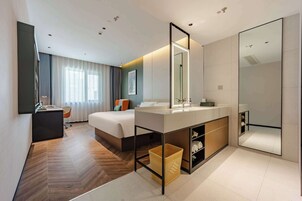 遮光窗帘、熨斗/熨板、免费 WiFi