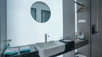Comfort Double Room, River View | Desk, free WiFi