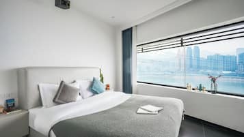 Comfort Double Room, River View | Desk, free WiFi
