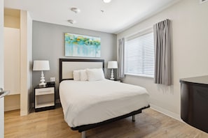3 bedrooms, desk, iron/ironing board, travel cot