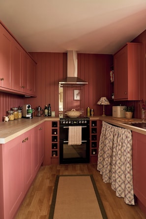 Frigorífic, forn, placa de cuina i rentaplats