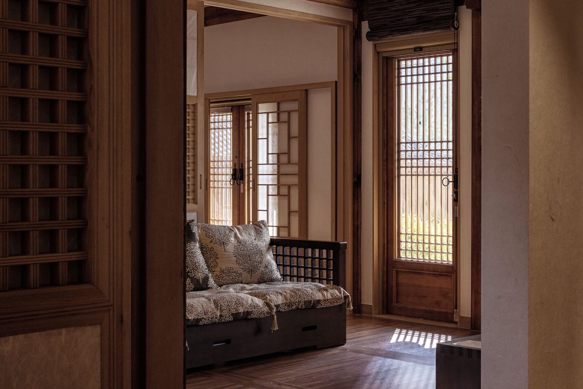 Deluxe Suite Family | Desk, laptop workspace, iron/ironing board, free WiFi