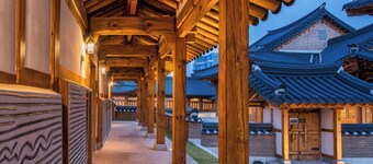 Gyeongwonjae By Walkerhill