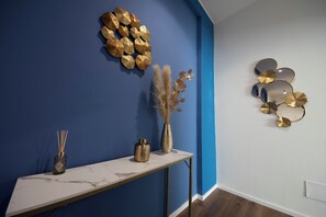 Setrika/meja setrika dan Wi-Fi gratis