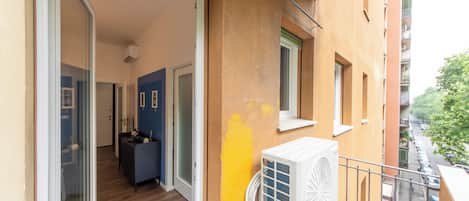 Mặt tiền nơi lưu trú