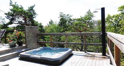 Room-cabin for 2, Full Breakfast, Bikes,