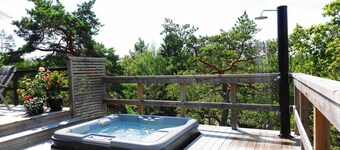 Room-cabin for 2, Full Breakfast, Bikes,
