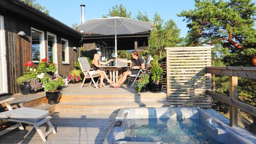 Room-cabin for 2, Full Breakfast, Bikes,