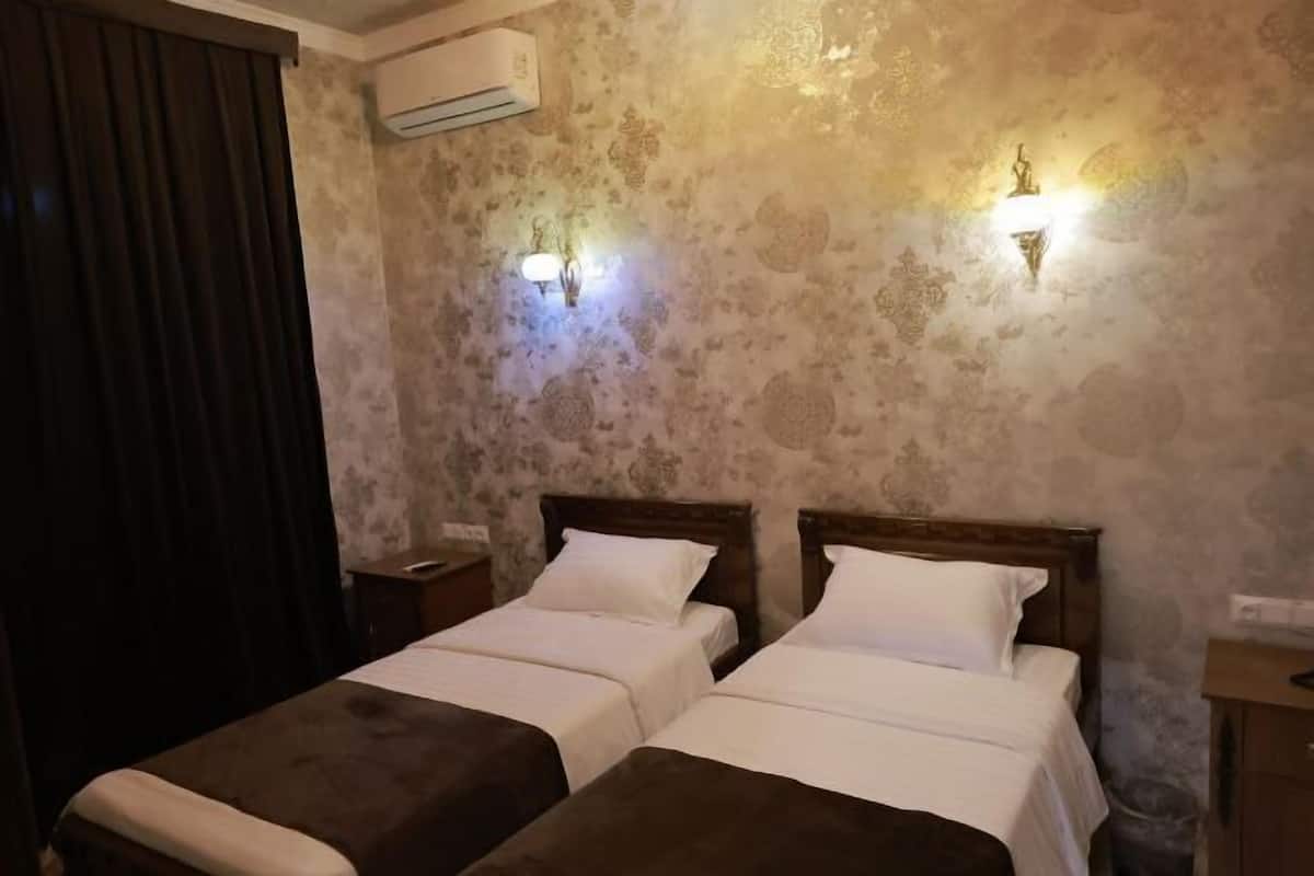 In-room safe, desk, laptop workspace, soundproofing