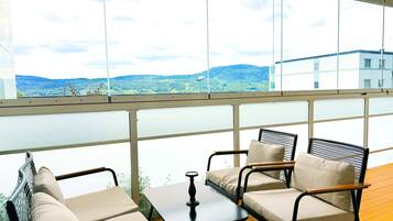 Leilighet, 1 soverom, balkong, hageutsikt | Balkong