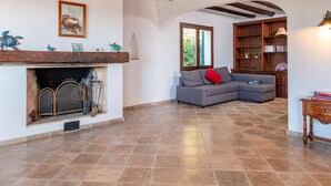 Unclassified image, 5 of 34, button - Spacious Charming House in Vall-llobrega (Vall-llòbrega)