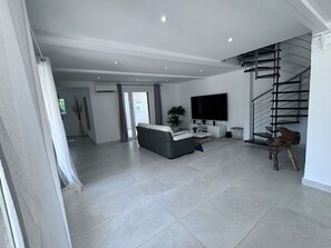 Fernseher