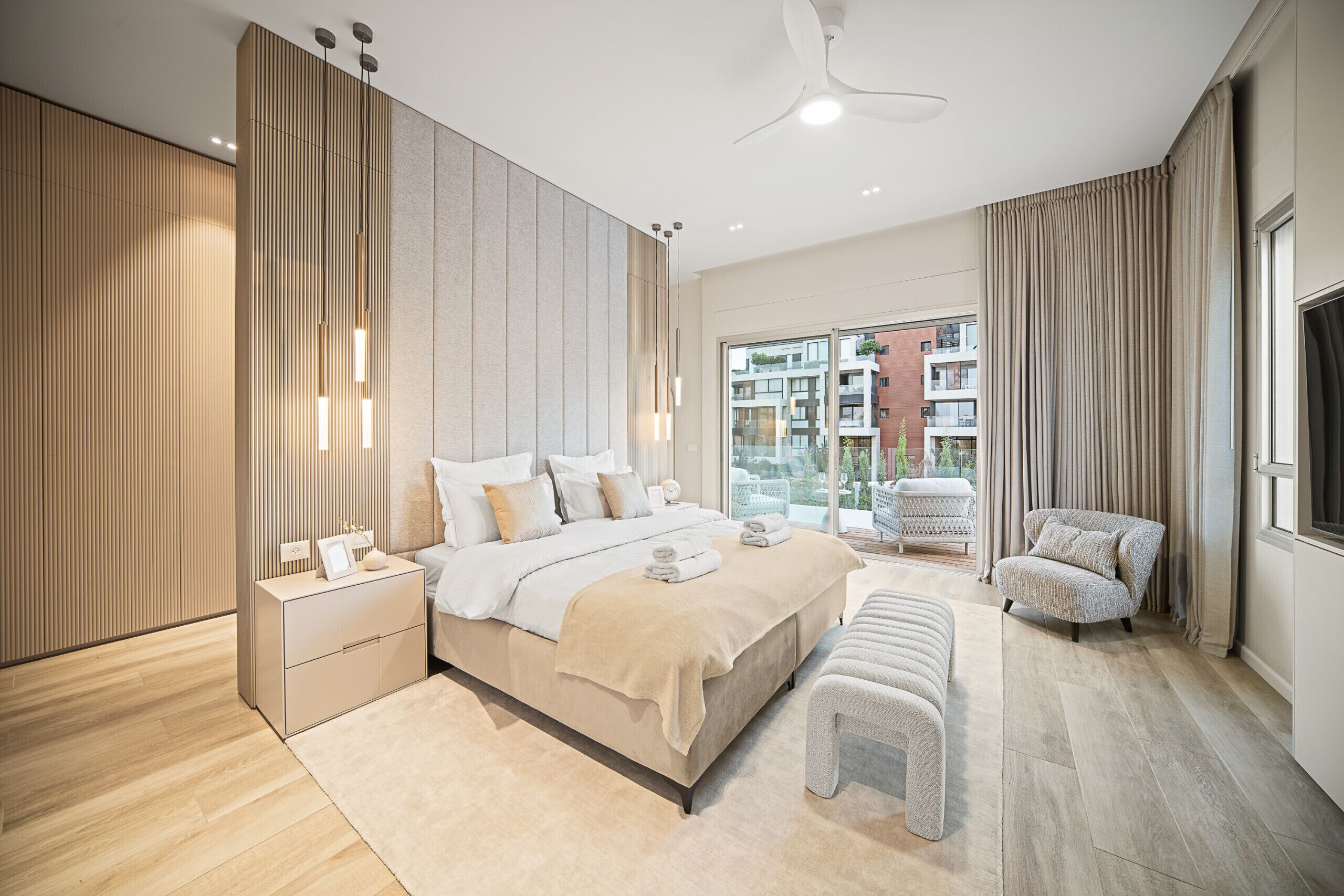 4 bedrooms, in-room safe, iron/ironing board, free WiFi