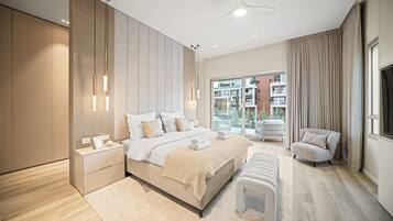 4 bedrooms, in-room safe, iron/ironing board, free WiFi