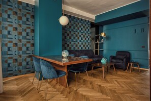 Comfort-Apartment, Stadtblick | Wohnbereich