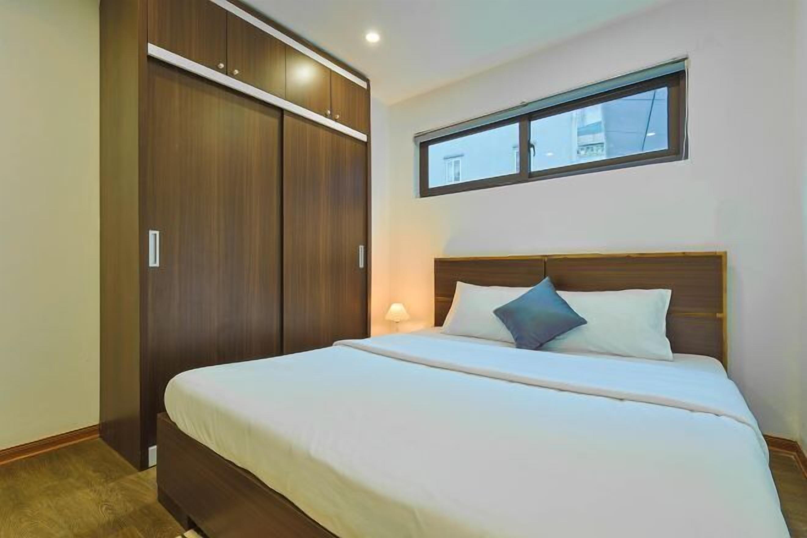 Pillow-top beds, desk, laptop workspace, blackout curtains