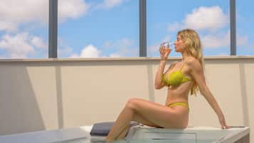 Life70014 - Skyline | Banheira de hidromassagem particular