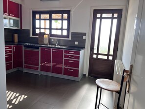 Vila, 4 quartos, piscina particular, vista para o jardim | Parte interna