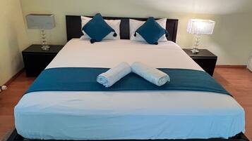 Villa, 4 Bedrooms, Private Pool, Garden View