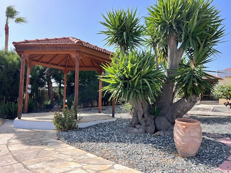 Villa, 4 Bedrooms, Private Pool, Garden View | Terrace/patio